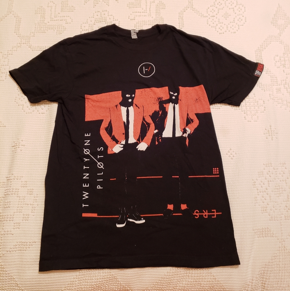 Twenty One Pilots tee